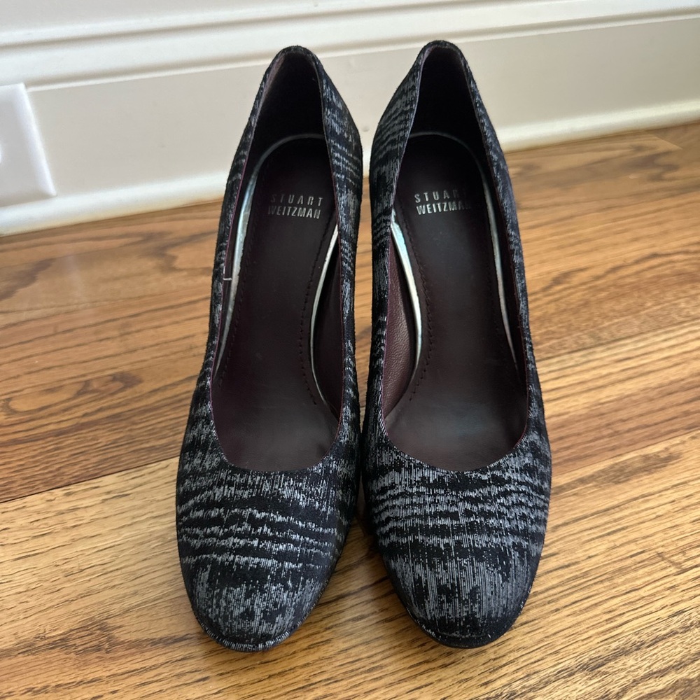Stuart Weitzman Black And Gray Patterned Heels - image 2